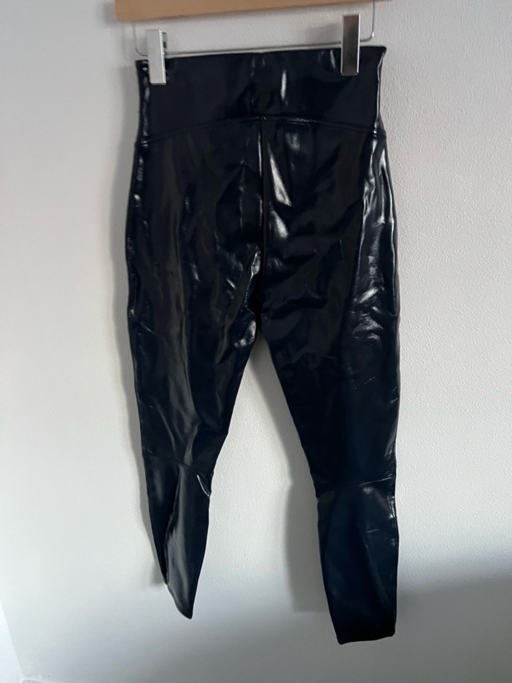 SPANX Glossy Black Faux Leather Leggings - Picture 7 of 7
